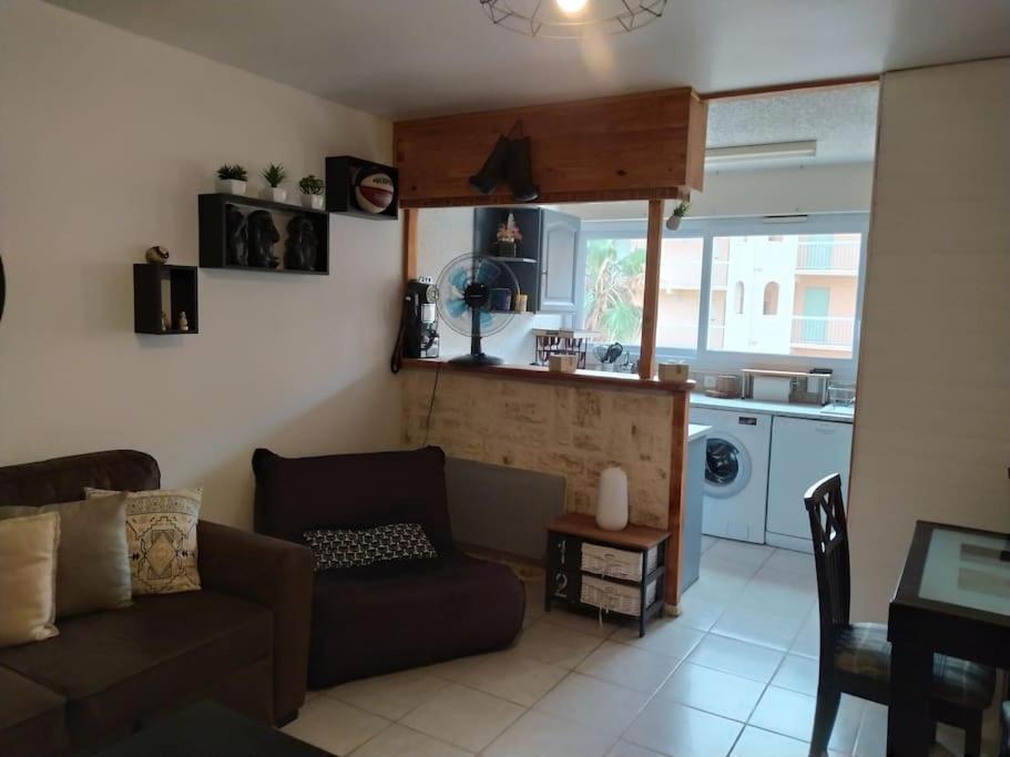 Joli Appartement Avec Grande Et Belle Terrasse, Au Pied De La Plage Du Grazel! Gruissan Ngoại thất bức ảnh